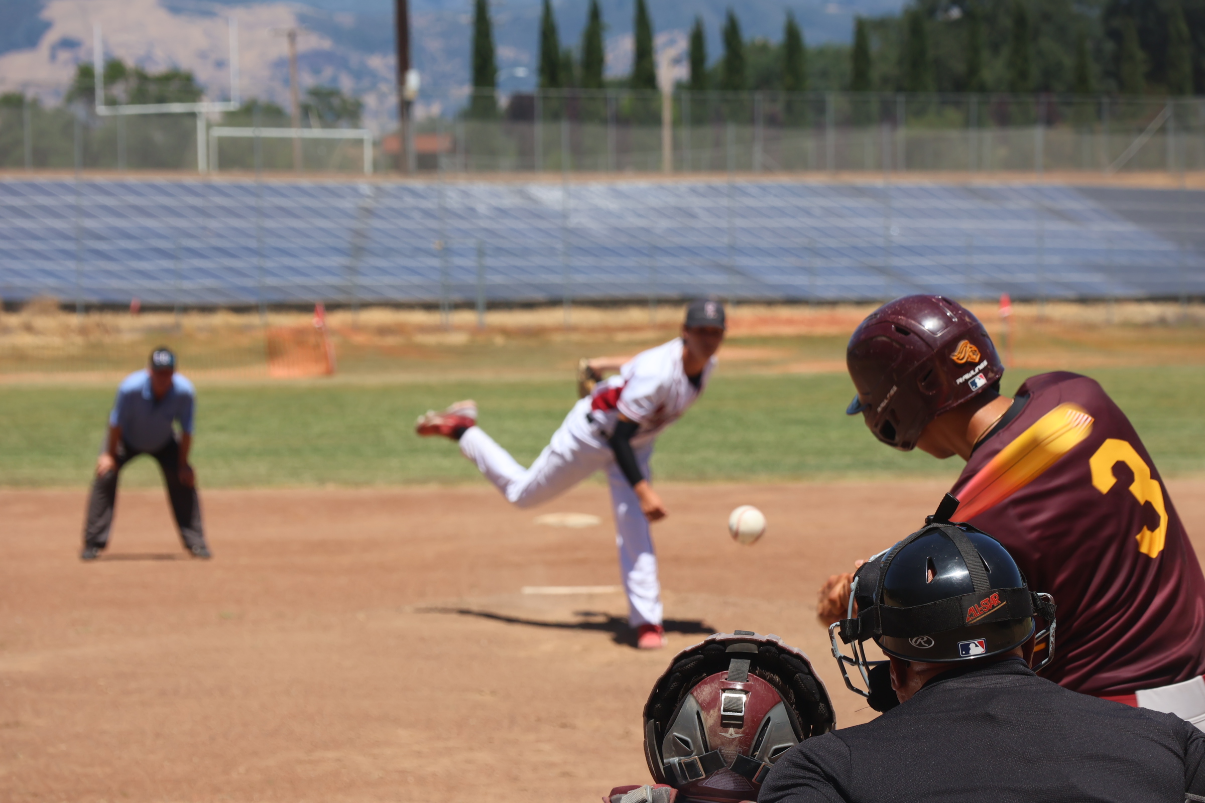 Las Lomas tops Clear Lake in Division 4 finals post thumbnail image