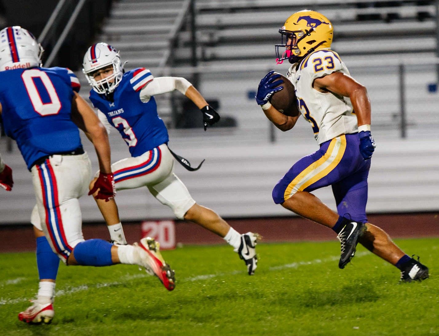 Mustangs hammer Trojans 40-6 post thumbnail image