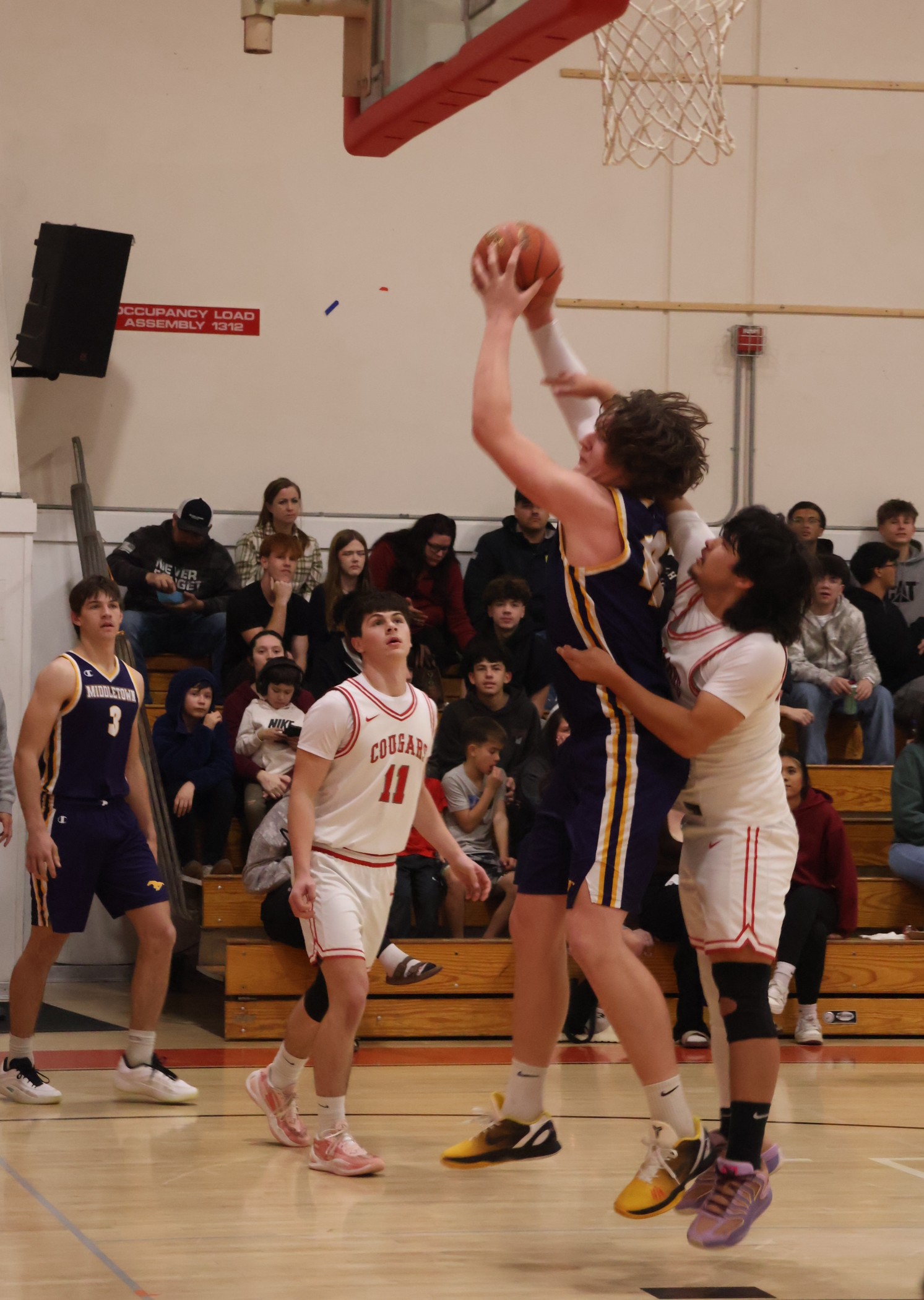 Mustangs, Knights tied for NCL I lead post thumbnail image